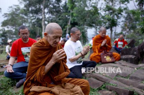 Interfaith Prayer at Gunung Padang, Call to Commemorate Earth Day