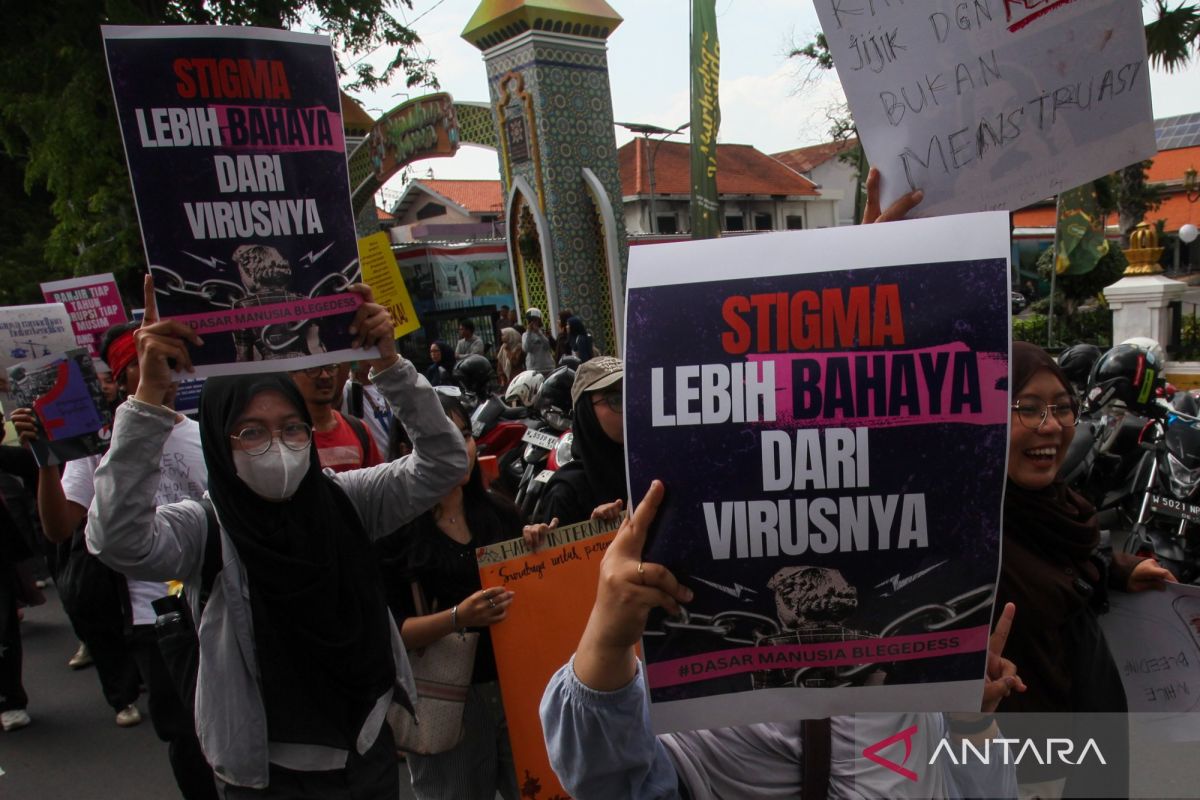 Behind the Desk of Domestic Worker Legislation