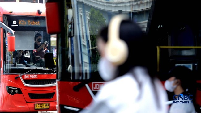 Don't Forget! Today, LRT, MRT, and Transjakarta Rides Cost Only Rp1