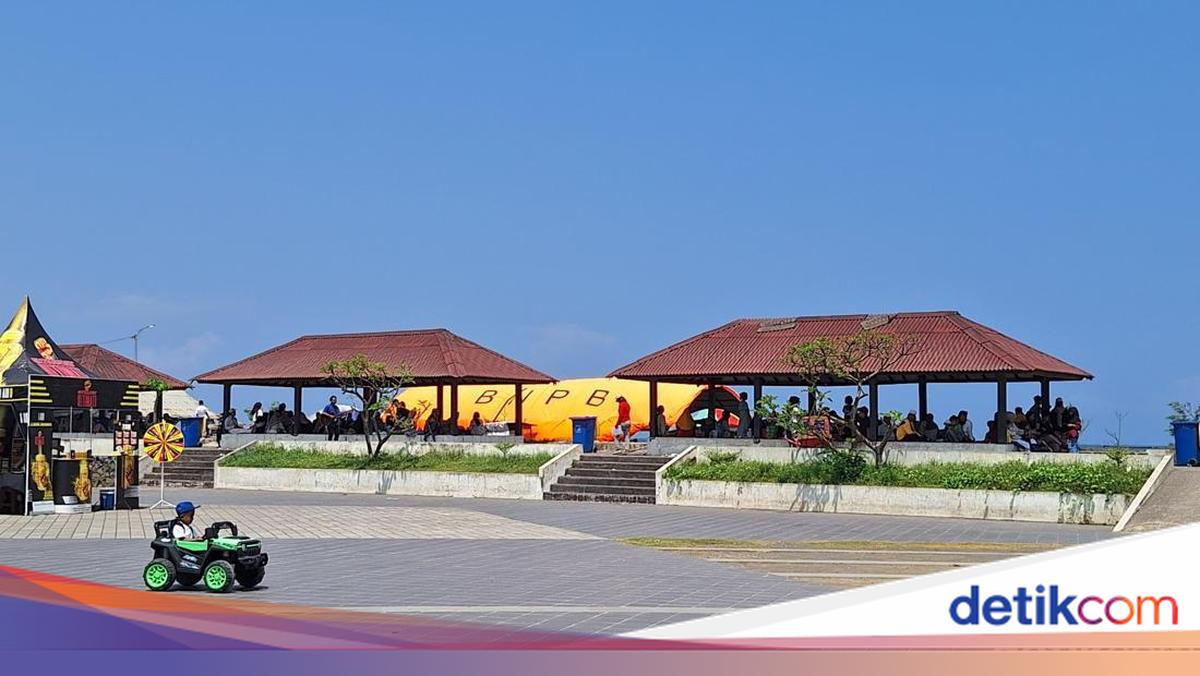 Mataram Tourism Office Seals Stalls for Unpaid Rent in Loang Baloq
