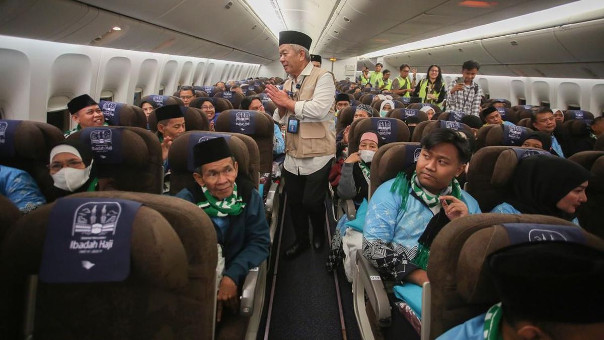 15,349 Indonesian Hajj Pilgrims Depart for Saudi Arabia