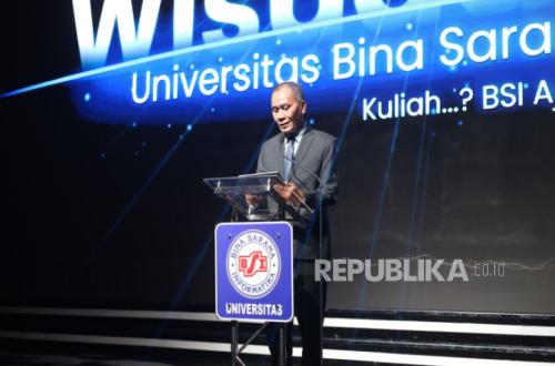 LLDIKTI Reminds UBSI Graduates: The World of Work Needs Character, Not Just Intelligence