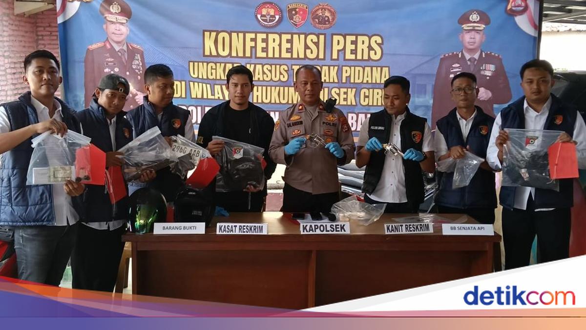 Two Motorcycle Thieves in Serang Rent Guns from Karawang Resident, Police Pursue Owner