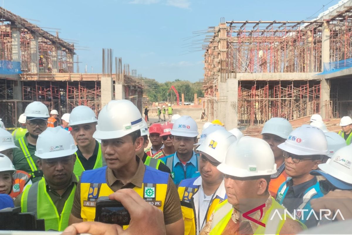 AHY optimistic that Wonolopo People's School construction will be completed on time