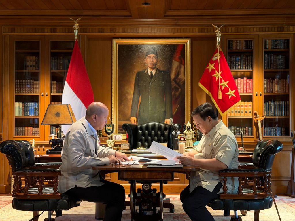 President Prabowo Meets Investment Minister, Pushes for Acceleration of Downstreaming in 13 Locations Across Indonesia