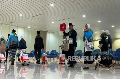 First YIA Embarkation Group Departs for Holy Land, Hotel Model Becomes New Breakthrough in Hajj Services
