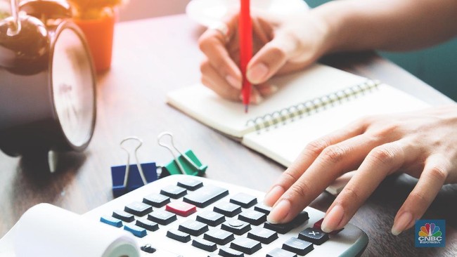 Financial Minimalism in Tough Economic Times: Its Meaning and How to Apply It
