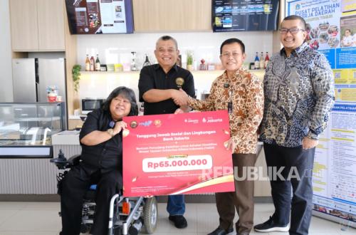 Supporting Empowerment of Persons with Disabilities, Bank Jakarta Provides Training Assistance