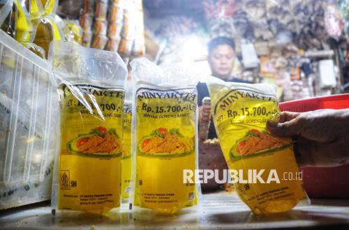 Plastic Packaging Drives Up Cooking Oil Prices