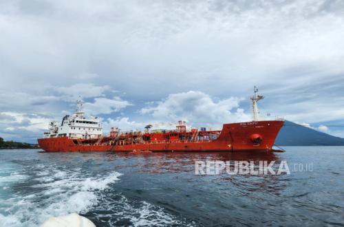 Strengthening National Energy Resilience, Pertamina Patra Niaga's Maritime Fleet Ensures Fuel Distribution in Maluku