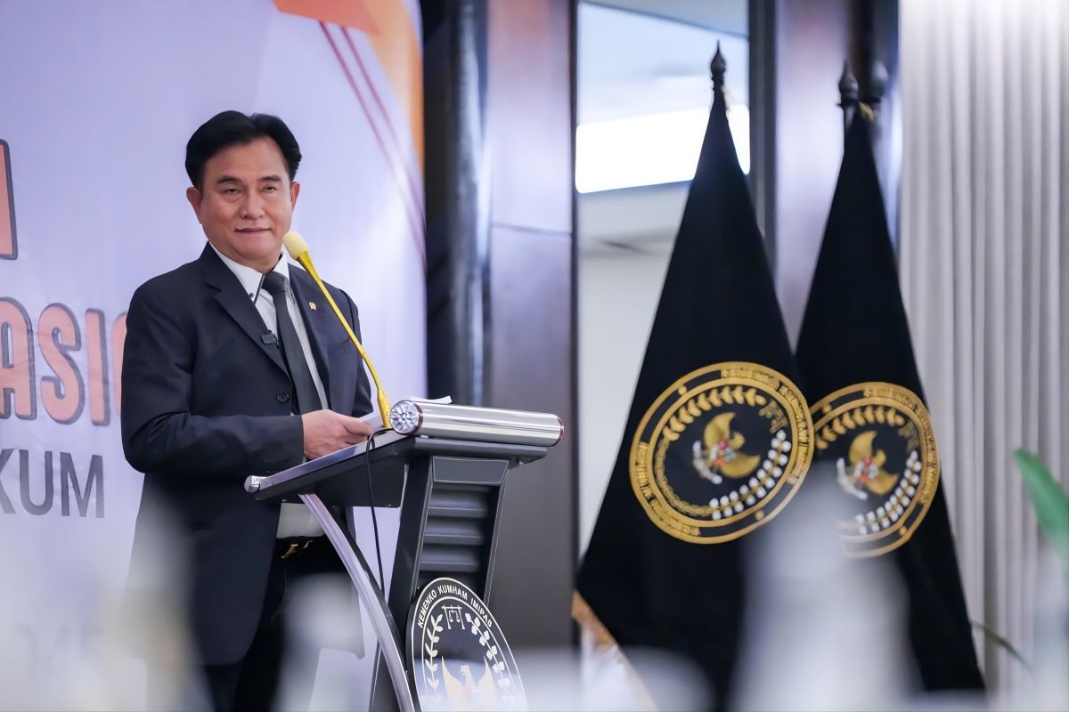 Government open to sharp criticism from academics, says top minister