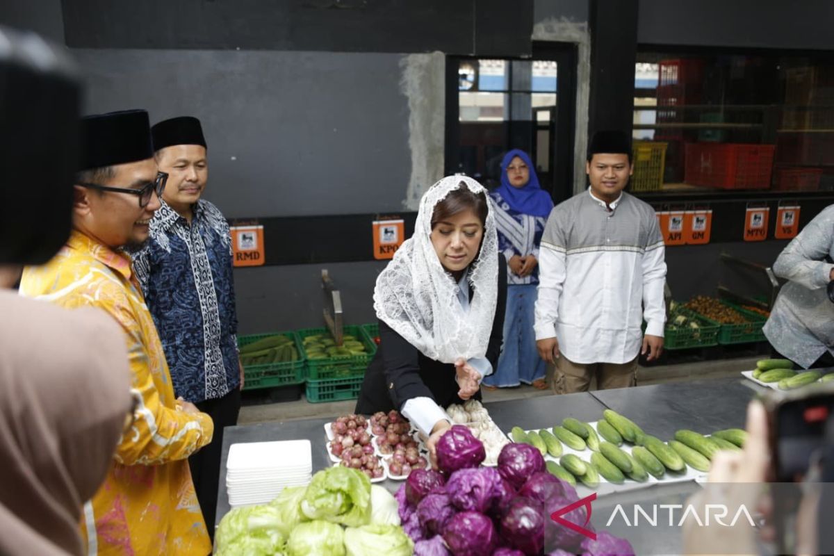 Public urged to be selective in utilising technology