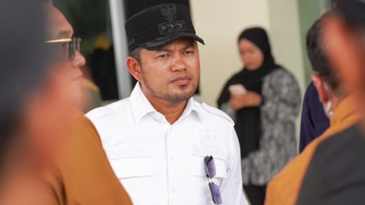 Criticised Over Rp 125 Million Massage Chair, East Kalimantan Governor: 'I Drive Alone'