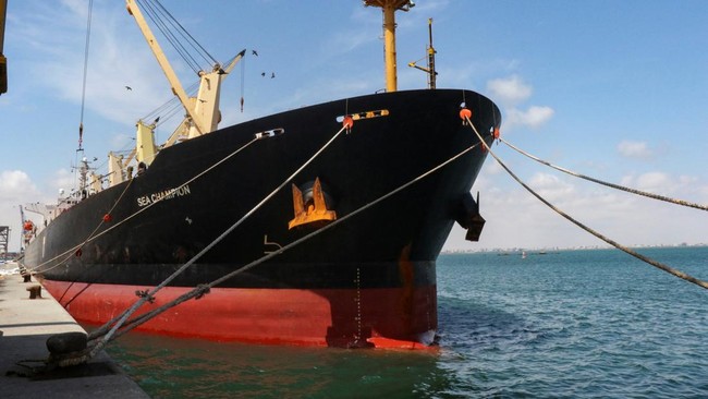 Not the Strait of Hormuz: Oil Tanker Hijacked in the Red Sea Instead!