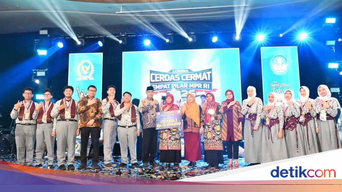 SMAN 8 South Jakarta Represents Jakarta in the MPR RI's Four Pillars Quiz Competition