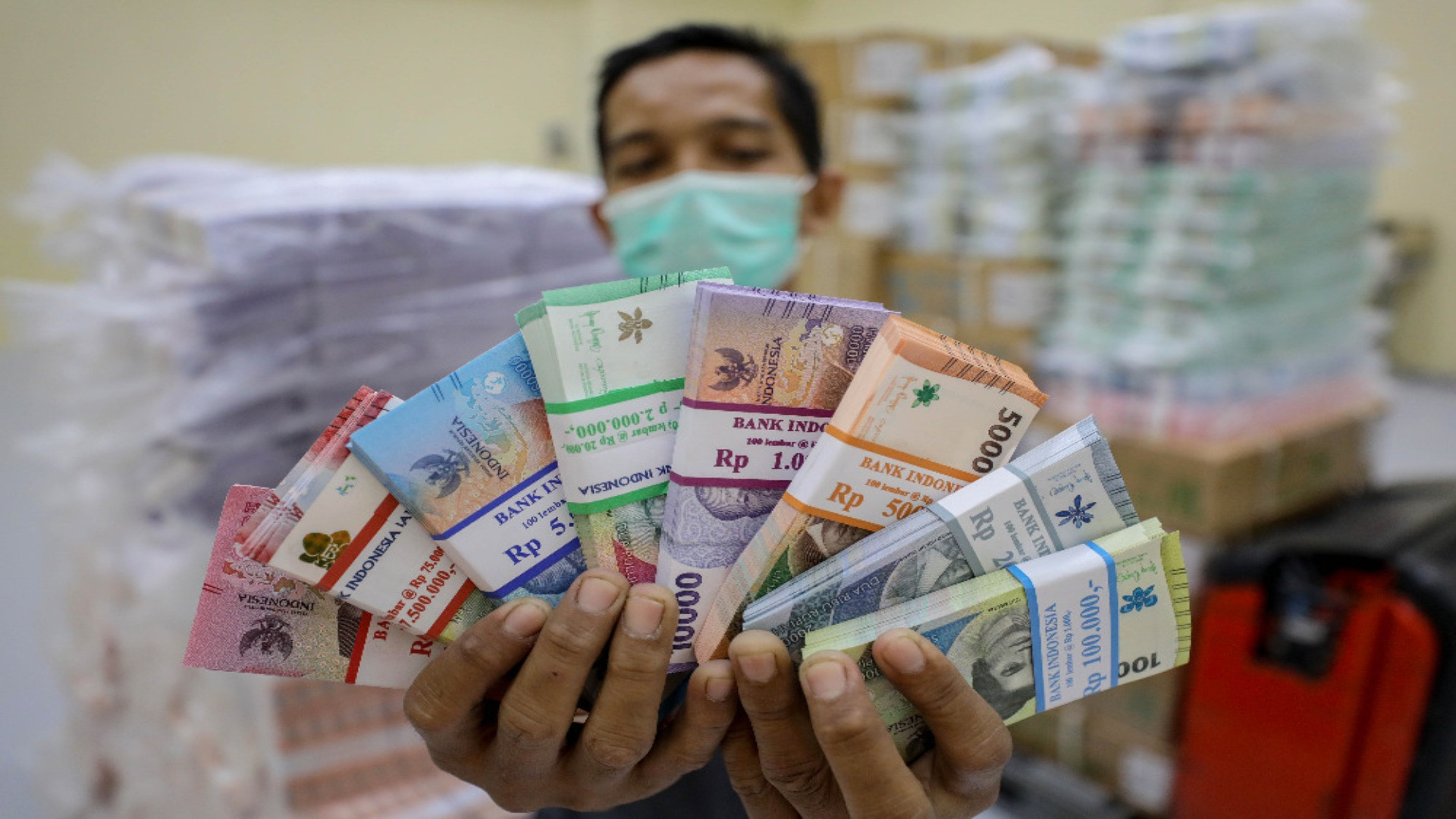 Government Faces Rocky Road in Chasing Taxes and State Receivables