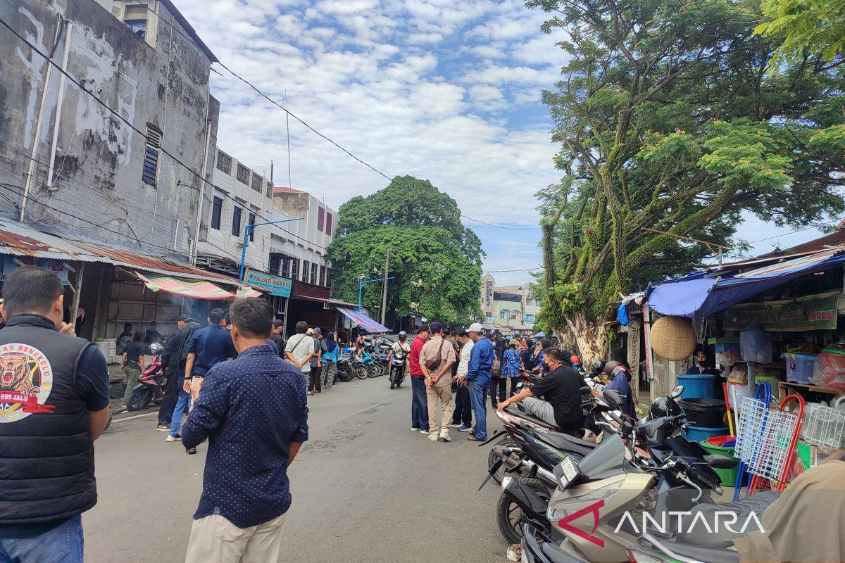 Child street beggars in Bengkulu proposed to join People's School programme