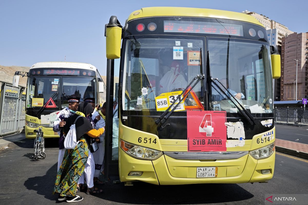 PPIH Prepares 6,000 Safe and Comfortable Buses to Serve Indonesian Hajj Pilgrims
