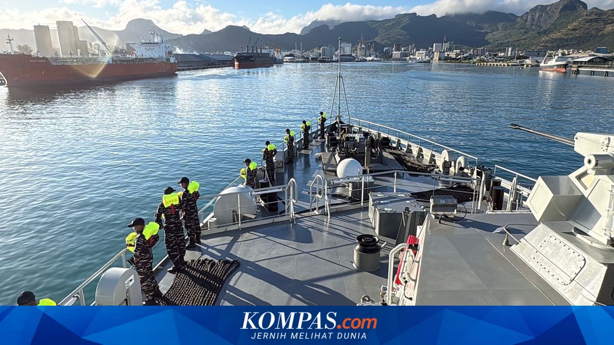 The Journey of KRI Canopus-936: From Germany, Docking in Mauritius Before Continuing to the Homeland