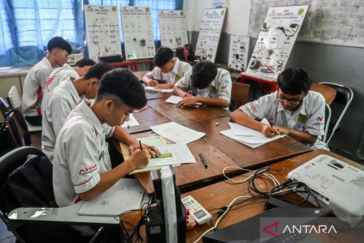 Pramono hopes free private schools can reduce Gini ratio in Jakarta