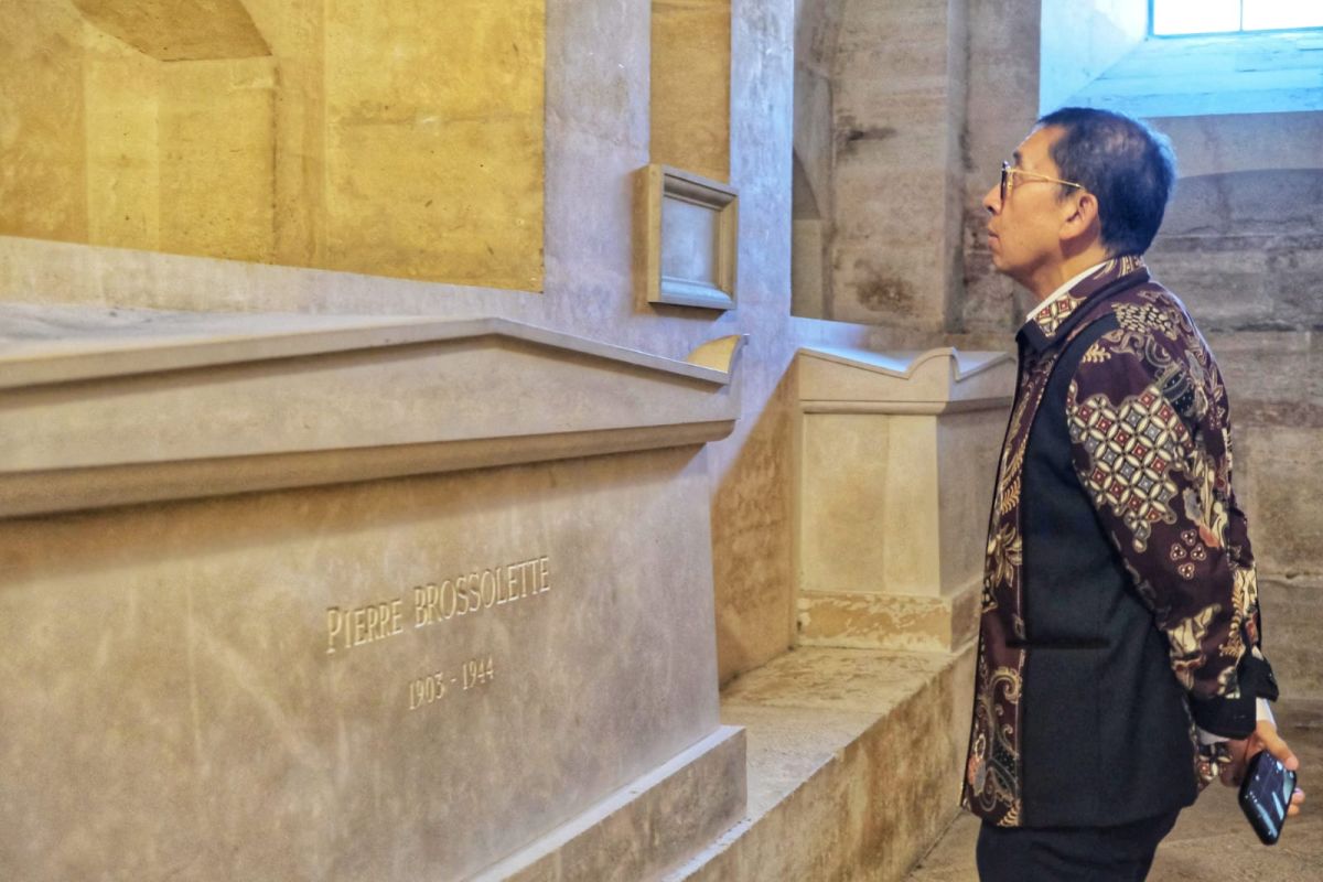 Visiting the Pantheon, Culture Minister Targets References for RI Museum Development