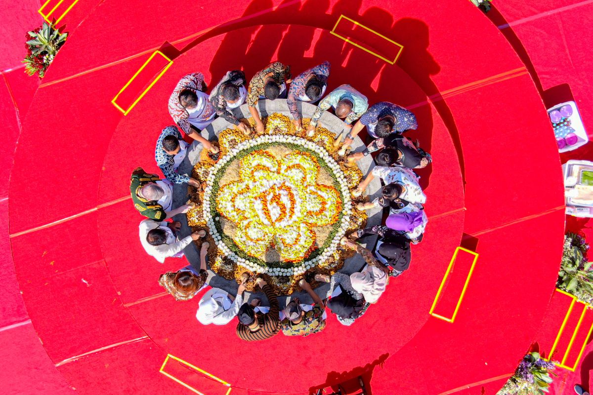 Arranging the city's memory through celebrations