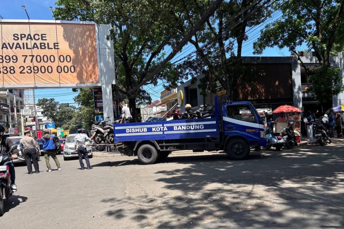 Bandung Transportation Agency Intensifies Crackdown on Illegal Parking in Tourist Areas
