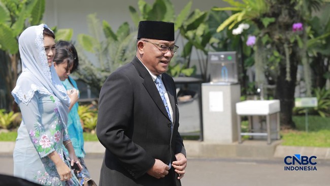 Jumhur Hidayat Arrives at Presidential Palace, Set to Become Environment Minister?