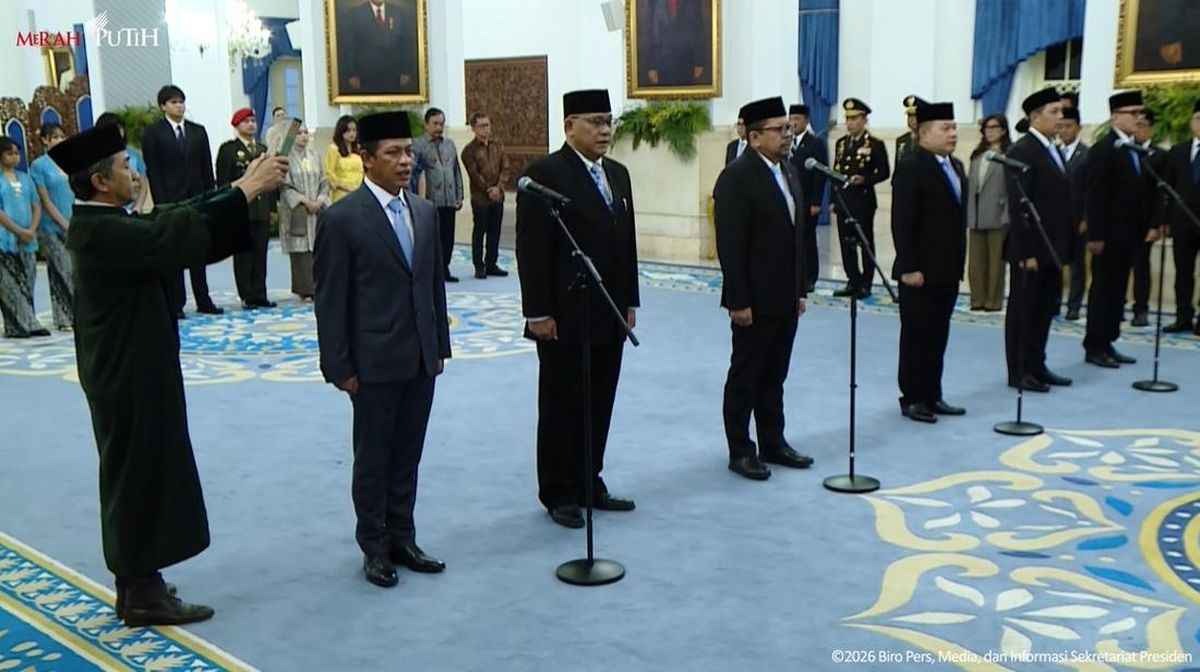 Prabowo Officially Reshuffles Cabinet: Dudung to KSP, Jumhur to Environment Minister