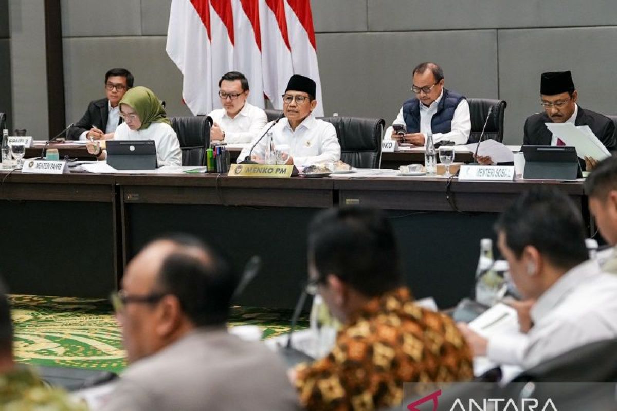 Coordinating Minister for Community Empowerment: Extreme Poverty to Decline in 2025