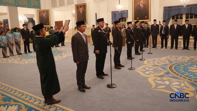 Scenes from Prabowo's Cabinet Reshuffle, Featuring Jumhur to Hasan Nasbi