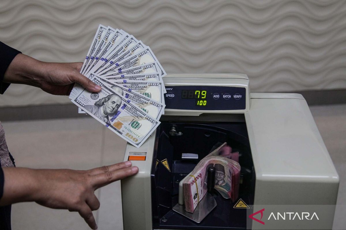 Rupiah strengthens amid potential US-Iran peace talks