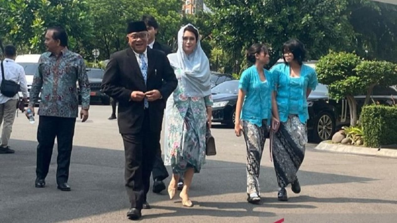 As Environment Minister, Jumhur Hidayat to Continue Leading Workers' Motorcycle Convoy on May Day