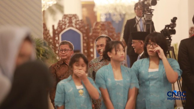 Rocky Gerung Explains Reasons for Attending Jumhur's Inauguration as Minister