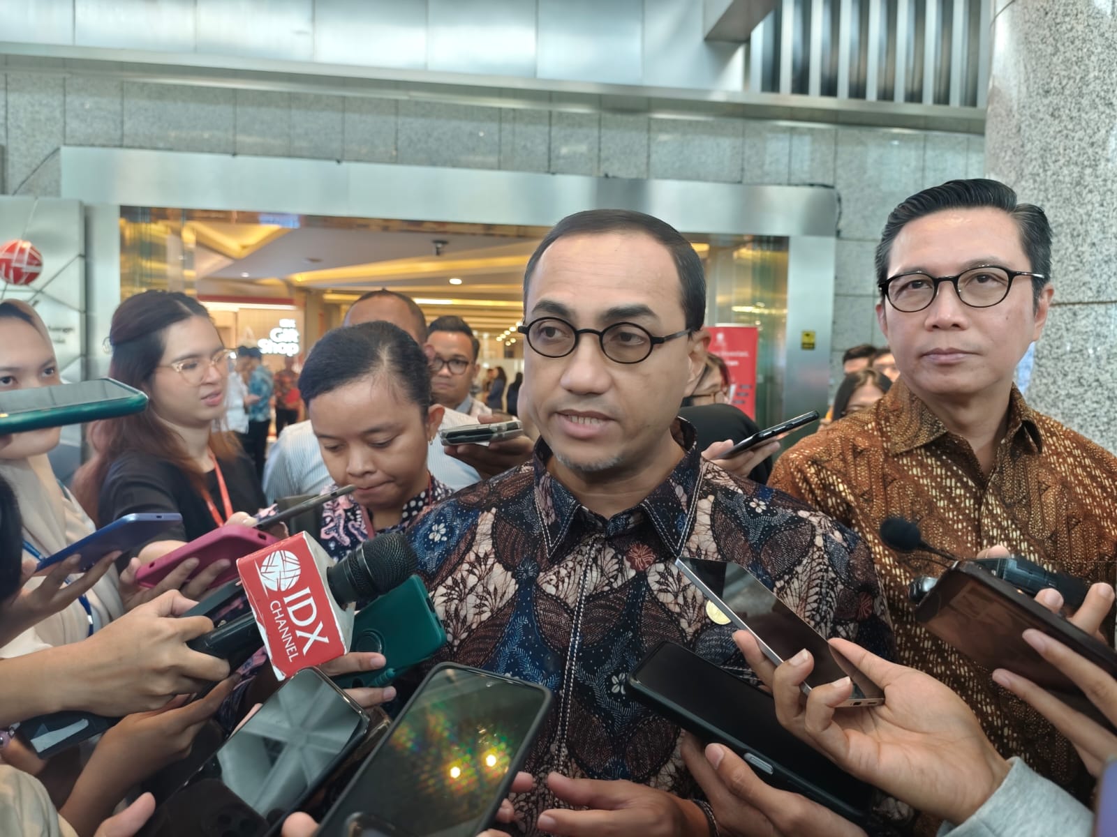 OJK Welcomes Capital Market Incentive Proposal, Could Boost Stocks, Bonds, and Mutual Funds