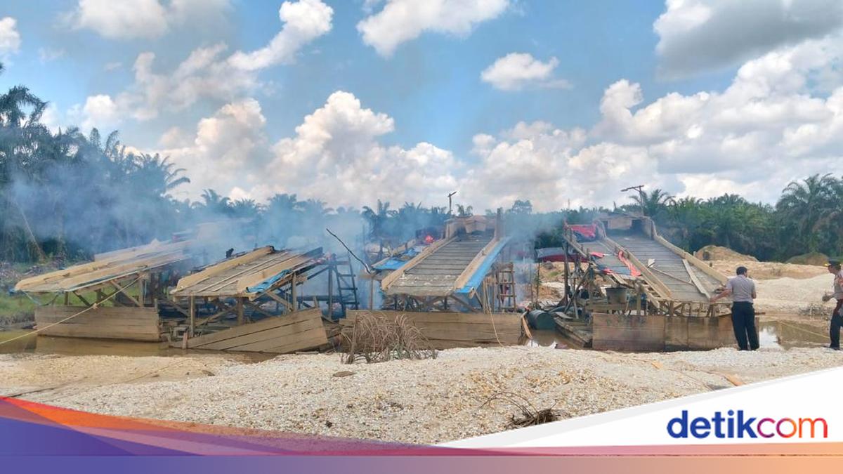Rapid Response to Citizen Report on Illegal Gold Mining, Kampar Police Destroy 6 Rafts