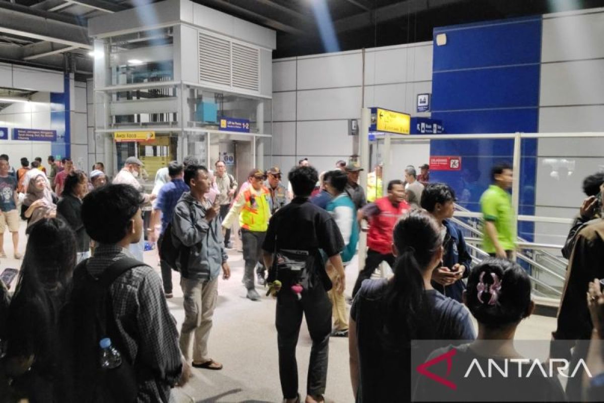 KCI Evacuates Passengers Following Train Accident in East Bekasi