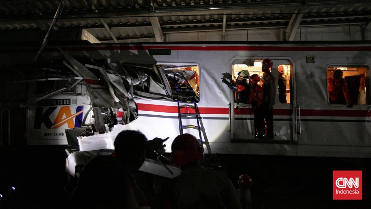 Green SM Taxi Breaks Silence on Train Accident Incident in East Bekasi