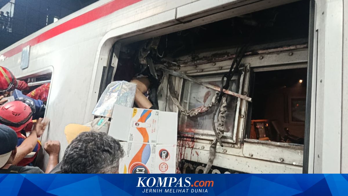 Two Argo Parahyangan Trips Cancelled Due to Train Collision in East Bekasi