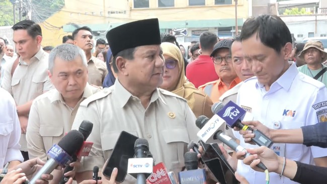 Prabowo Approves Construction of Flyover at Bekasi Railway Crossing
