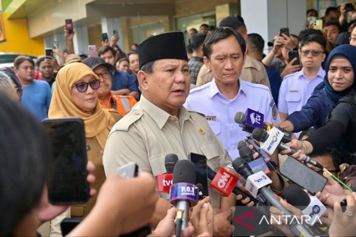 Prabowo allocates Rp4 trillion to repair 1,800 railway crossings in Java