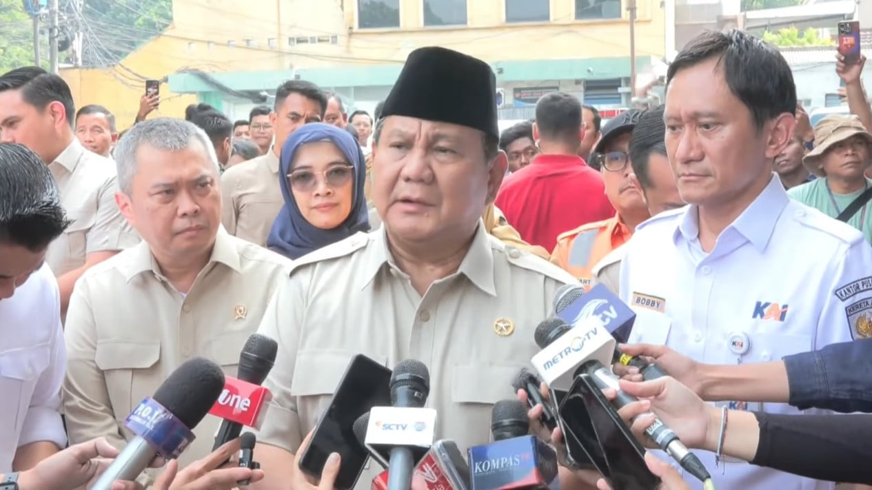 Prabowo Orders Full Investigation into Train Accident at Bekasi Timur Station