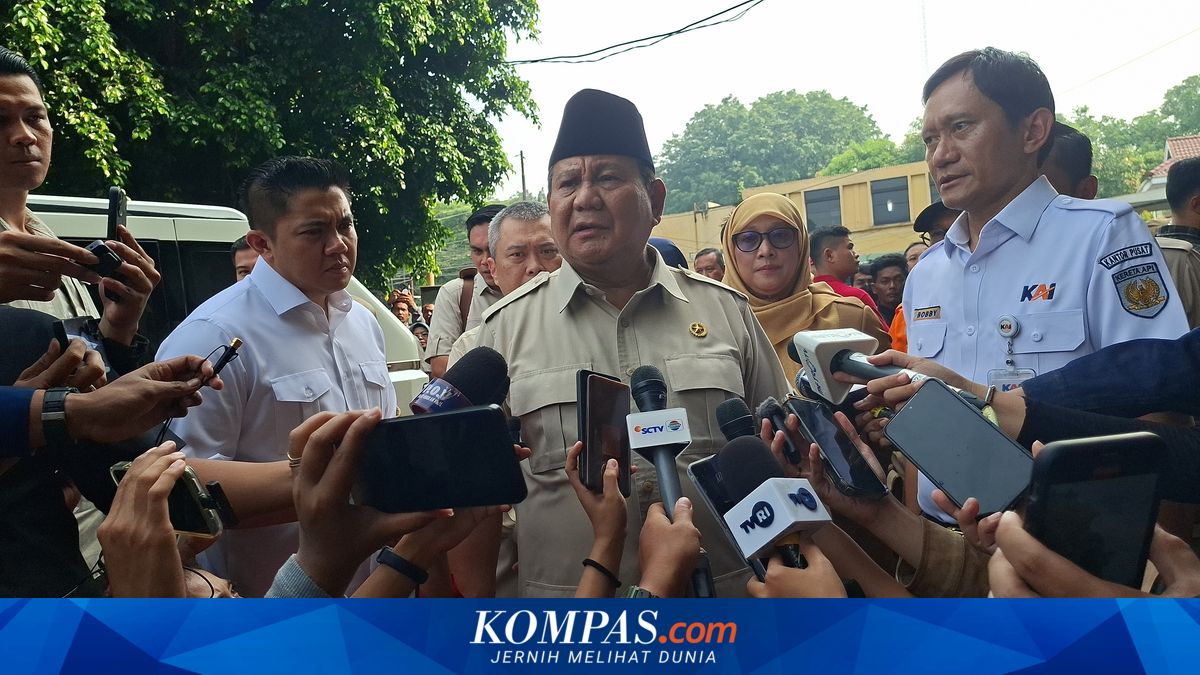 Prabowo Requests Best Care for Victims of Train Accident in East Bekasi