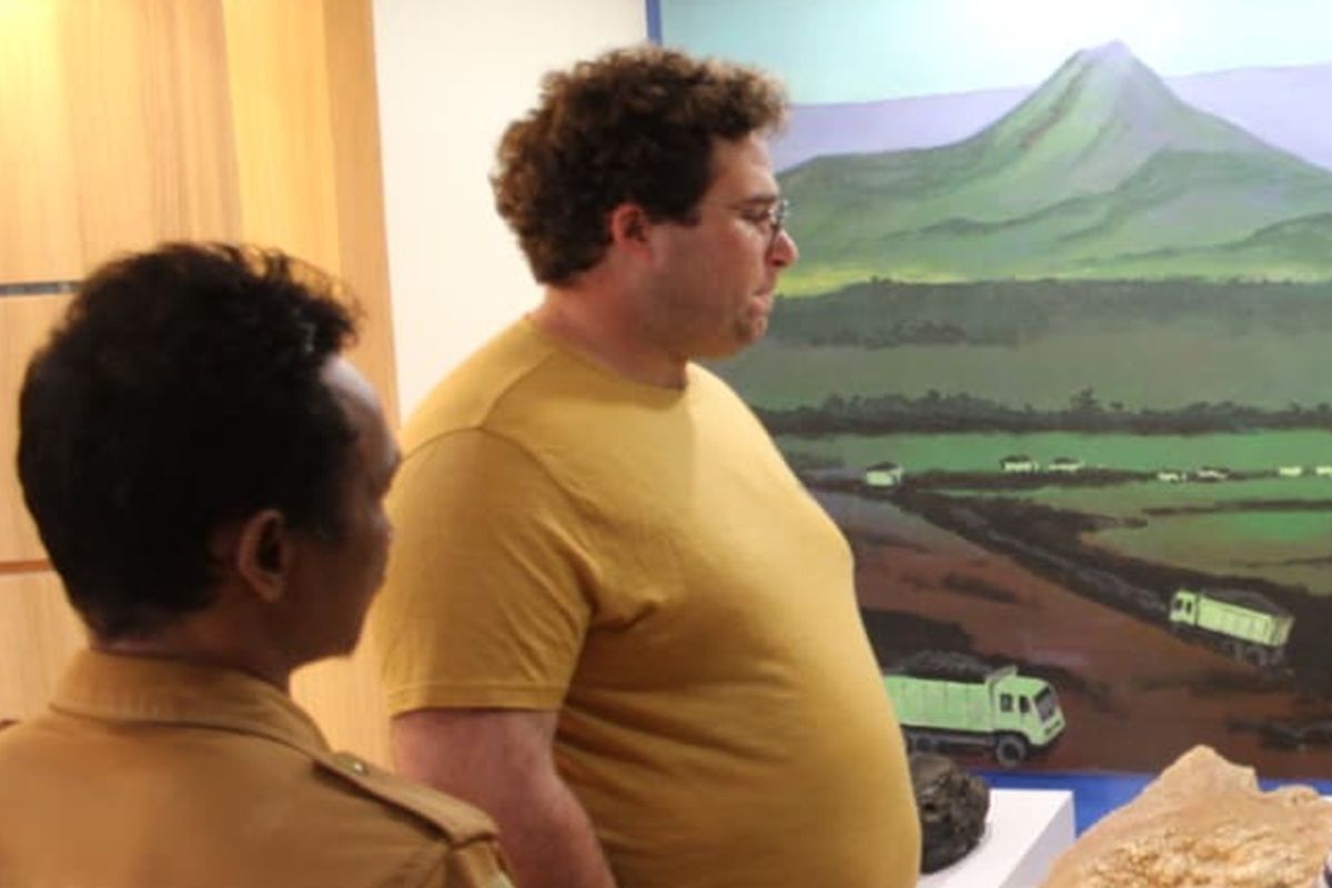 French Researchers Study Geological History at Lambung Mangkurat Museum