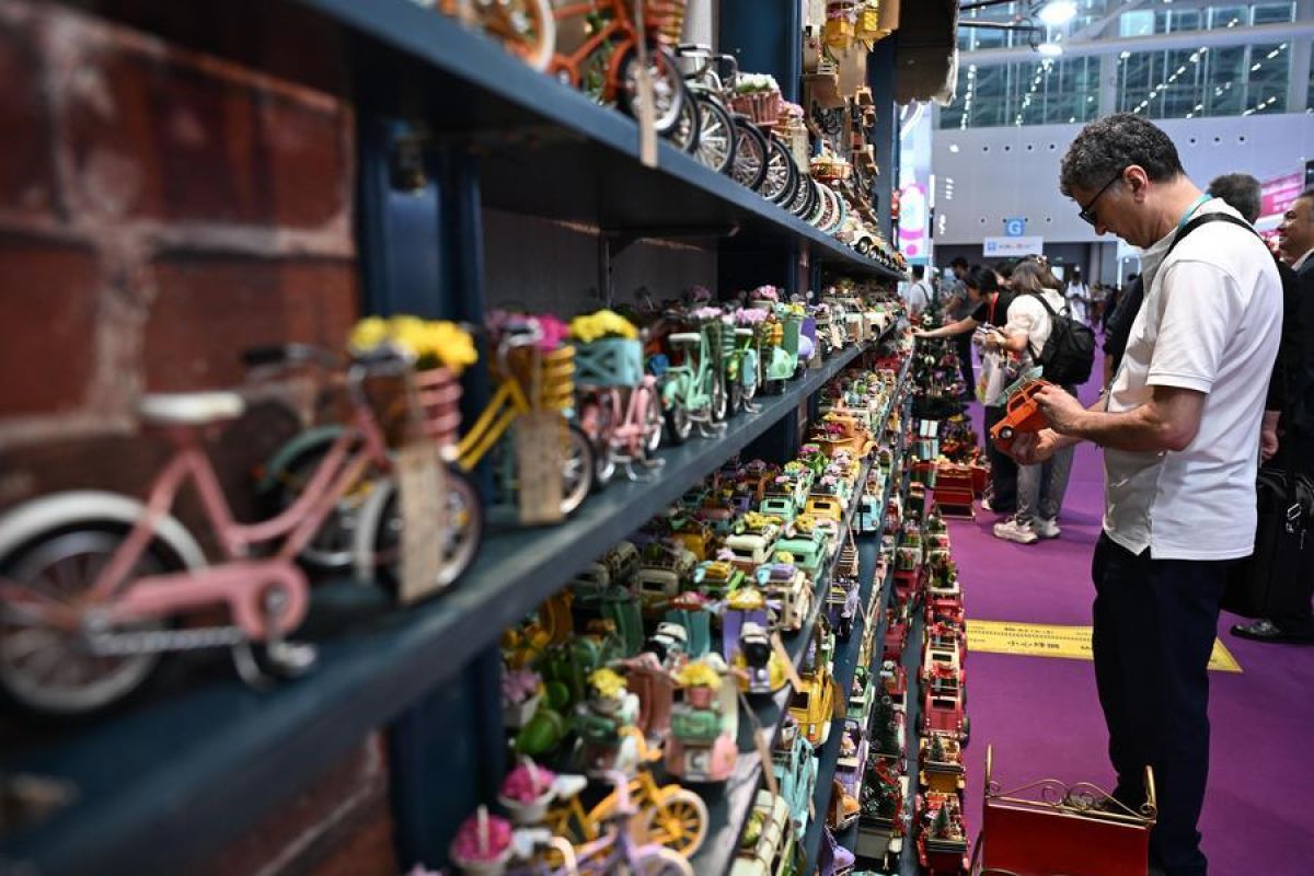 139th Canton Fair Attracts 245,000 Foreign Buyers in First Two Phases