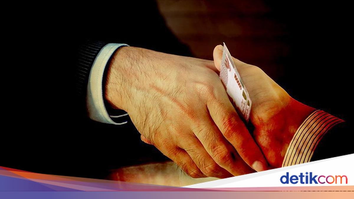 Uproar Over Alleged Extortion in Kulon Progo Leads to Village Head and Residents Reporting Each Other to Police