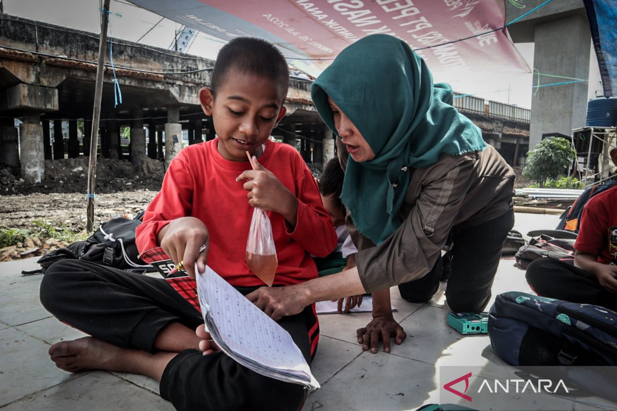 Number of out-of-school children in North Jakarta reaches 22,000