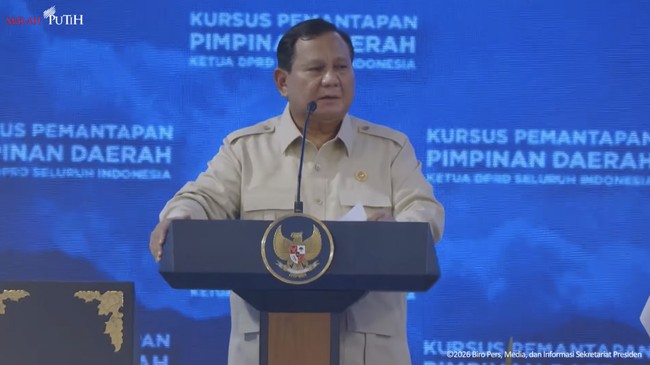 Prabowo Visits Waste Processing Facility Turning Waste into Tiles, Shares His Impressions