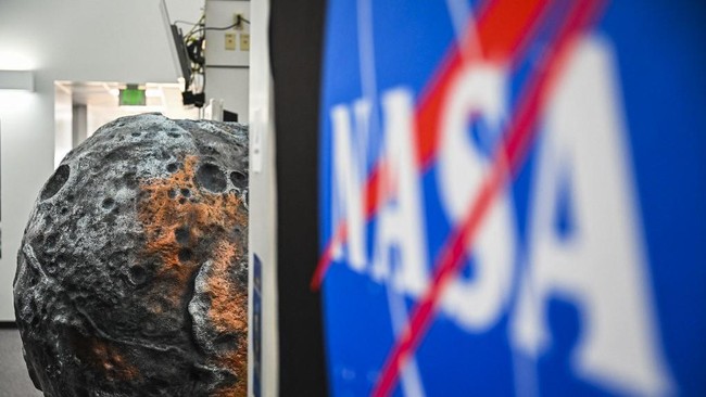 NASA Engineer Dies in Tesla Car Fire, US Nuclear Scientists Die in Succession