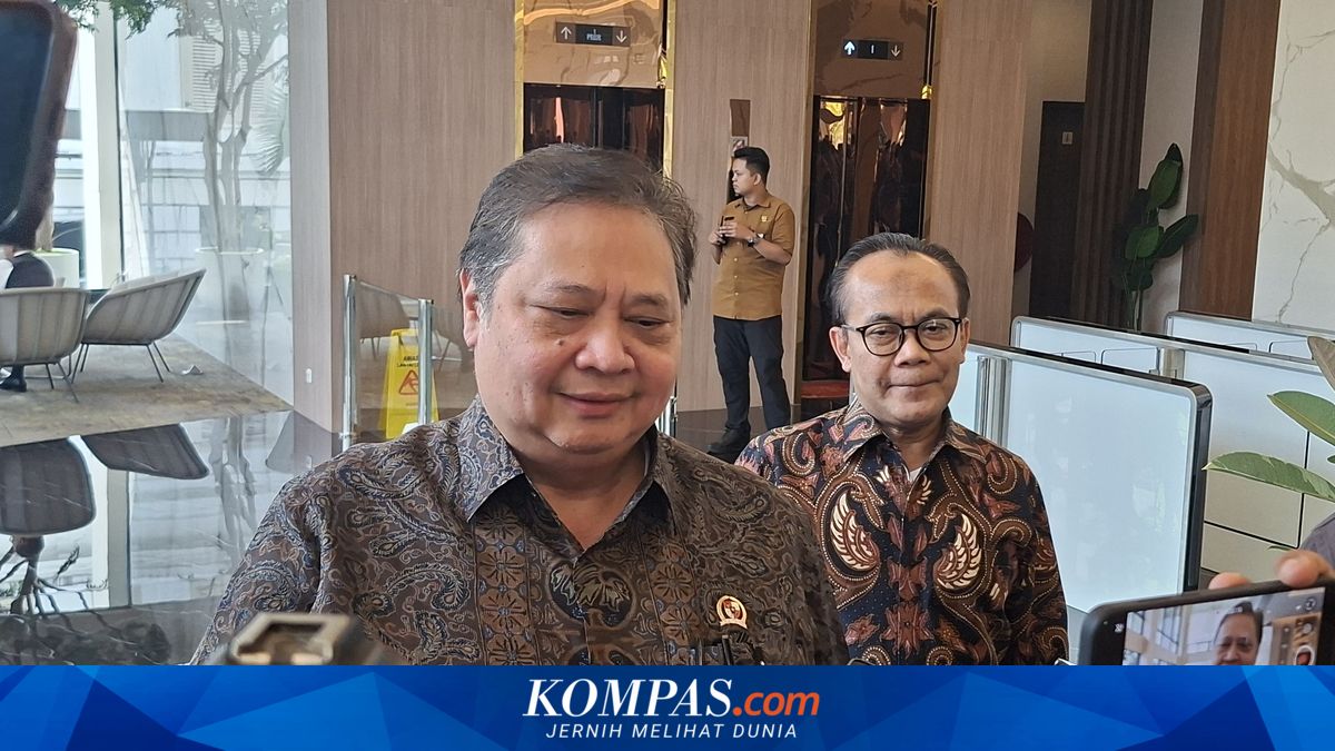 Airlangga Speaks Out on Funding Source for Rp 4 Trillion Level Railway Crossings